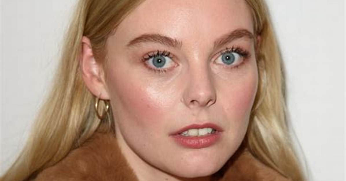 Nell Hudson Biography, Age, Height, Husband, Net Worth, Family